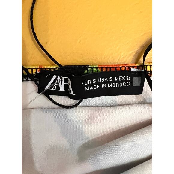 Zara Yellow Green Floral Print Cross Neck Halter Backless Bodysuit Size S NWT - Picture 4 of 6